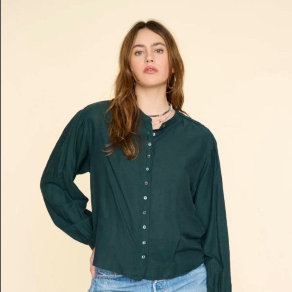 XiRENA - Dark Green Blouse